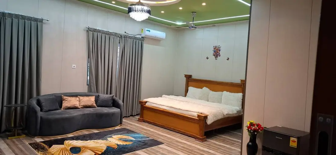 Bedroom 4, Pelican Hotel VVIP
